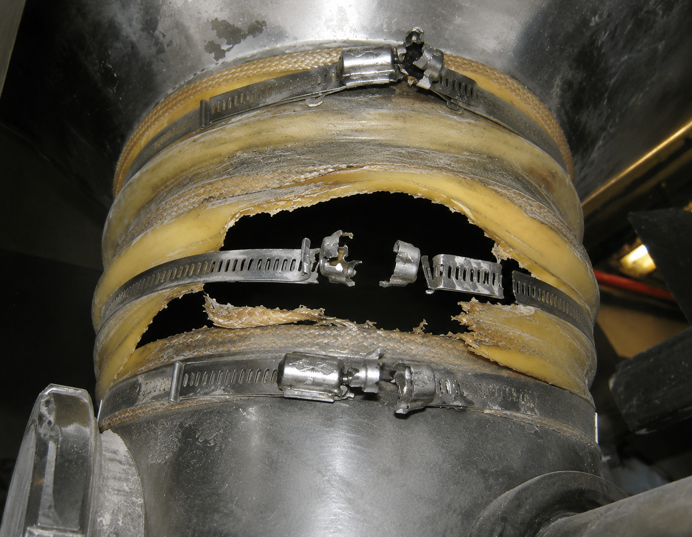 Flexible connector blown open under pressure